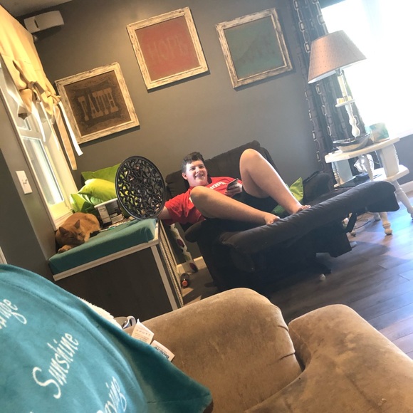 Sheild - Picture 3 of 8